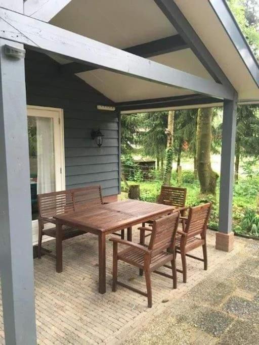 Heerlijk Huis In Een Prachtige Bosrijke Omgeving. Putten Ngoại thất bức ảnh